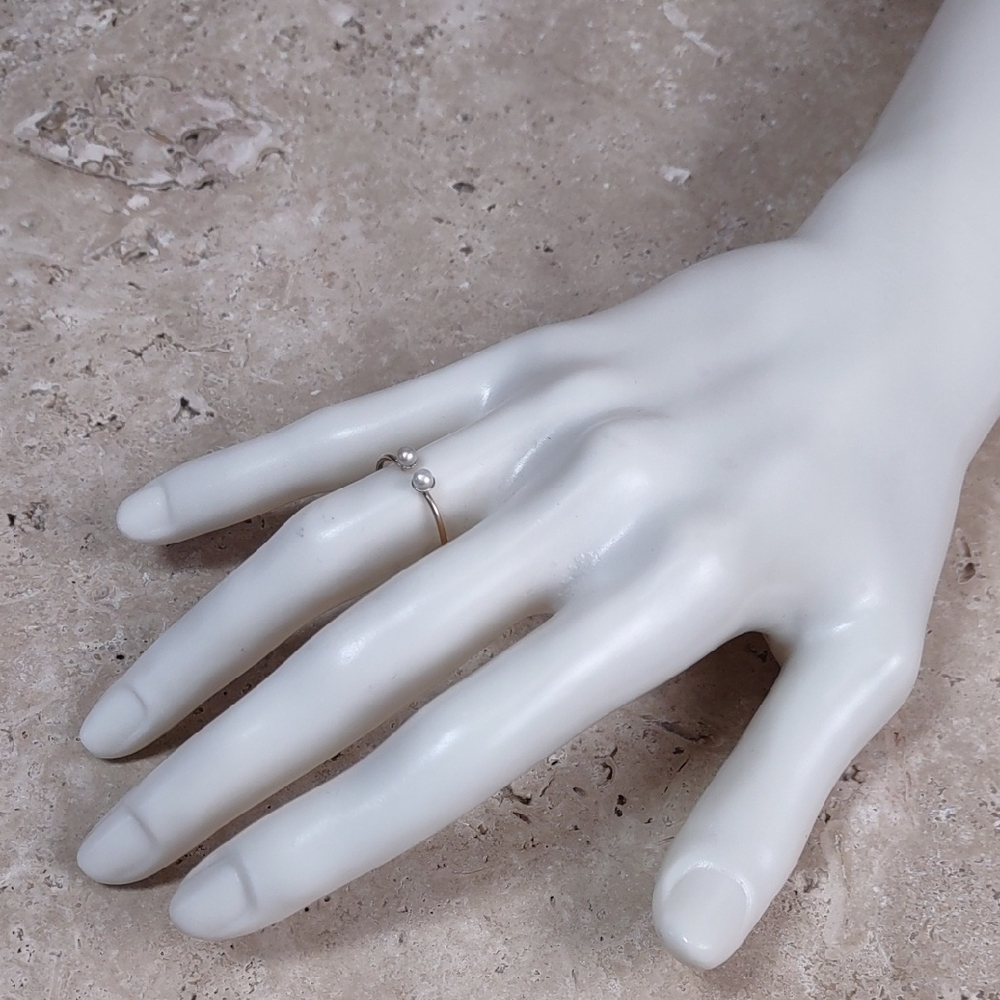 "Mod" Double Pearl Ring - Picture 2 of 5